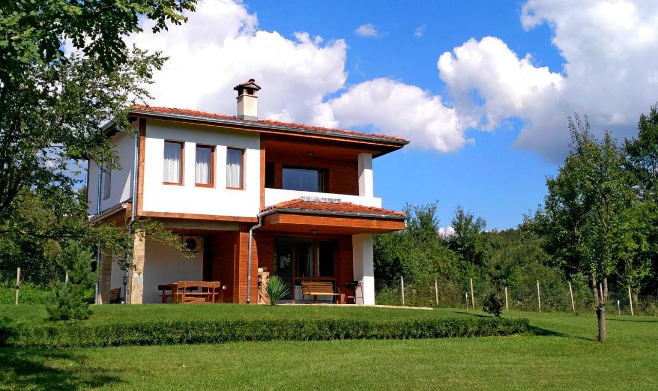 Отель Sinjirite Complex Елена Экстерьер фото